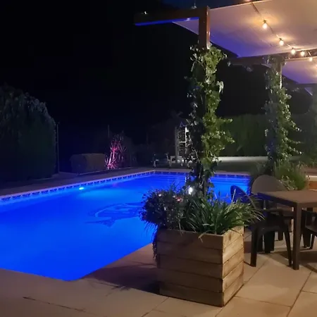 Holiday home Casitas Cueva Del Gato *