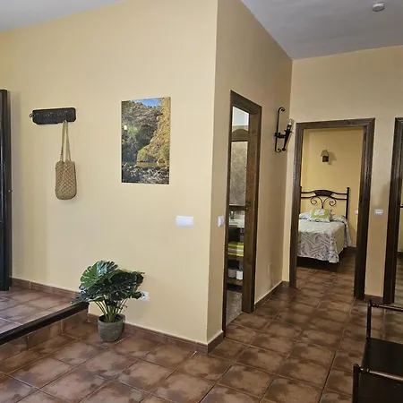 Casitas Cueva Del Gato * Benaojan