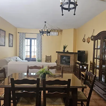Casitas Cueva Del Gato Holiday home *