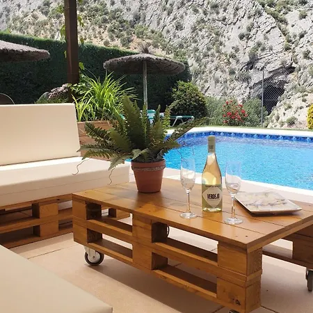 Сasa de vacaciones Casitas Cueva Del Gato Benaoján